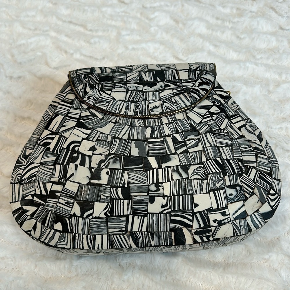 Ramla Handmade Moroccan Mosaic Stone Tile
Crossbody Purse Black & white